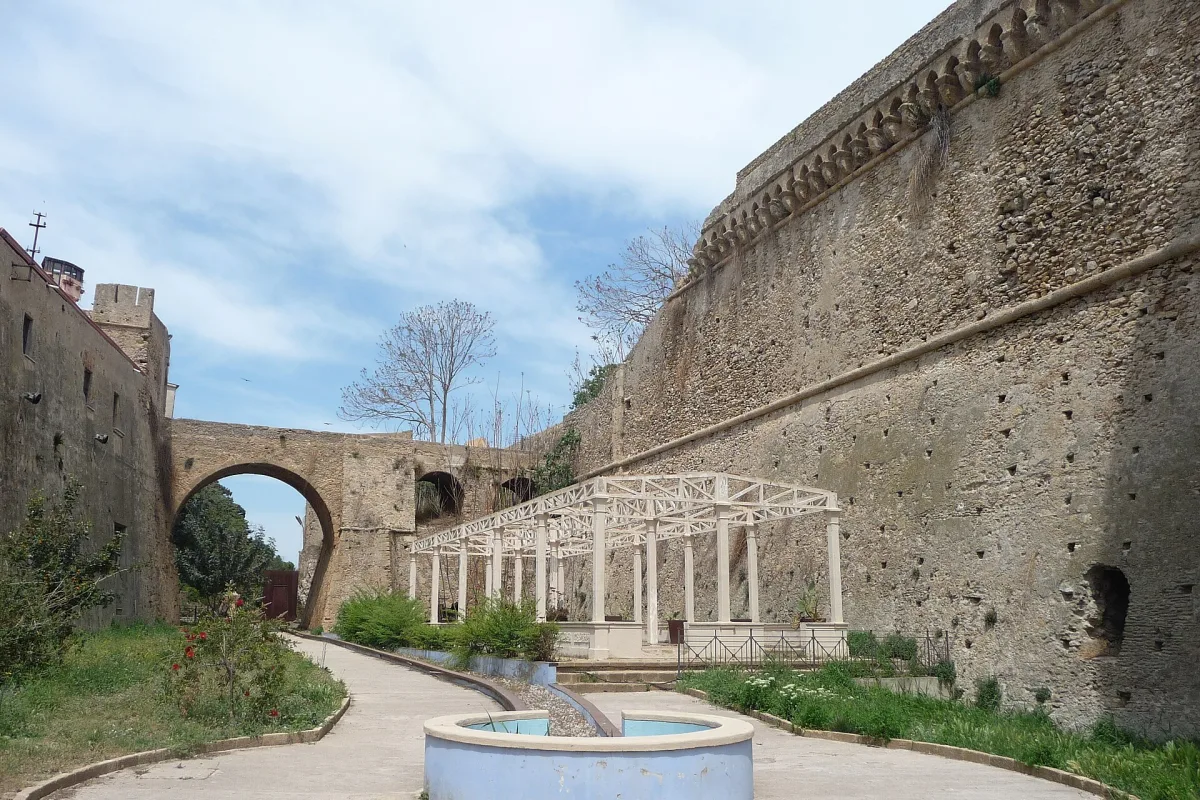 Castello di Carlo V di Crotone